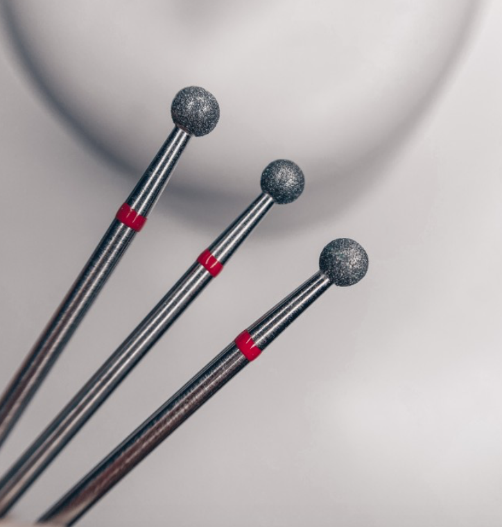 "Crystal" Red ball 4.0 mm