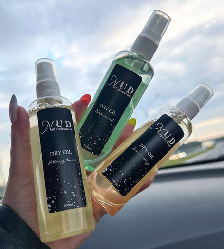 Dry oil with shimmer 